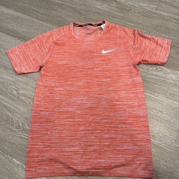 Nike Dri-Fit Knit Running Gator Orange  T-Shirt Mens Small Multi Gym 833562-852 - Picture 1 of 3